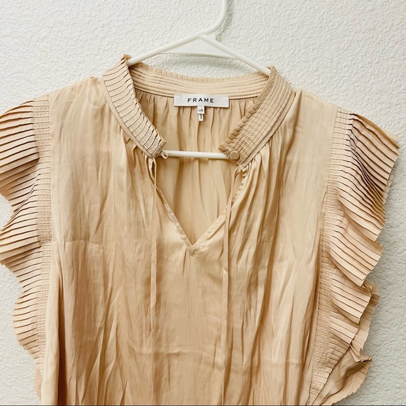 NWT✨ FRAME Pleat Keyhole Blouse - Picture 7 of 10